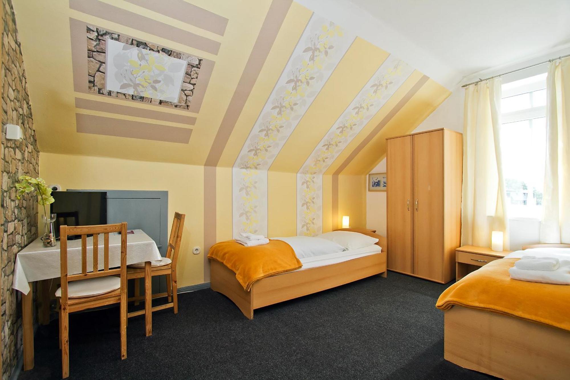 Hotel Neun 3/4 Celle Buitenkant foto