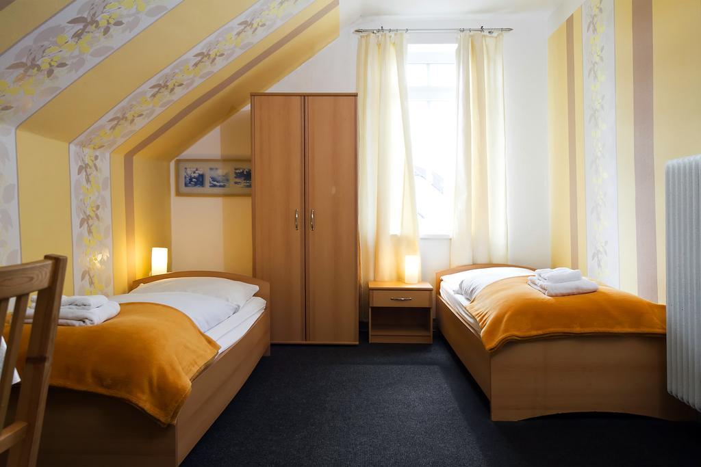 Hotel Neun 3/4 Celle Buitenkant foto