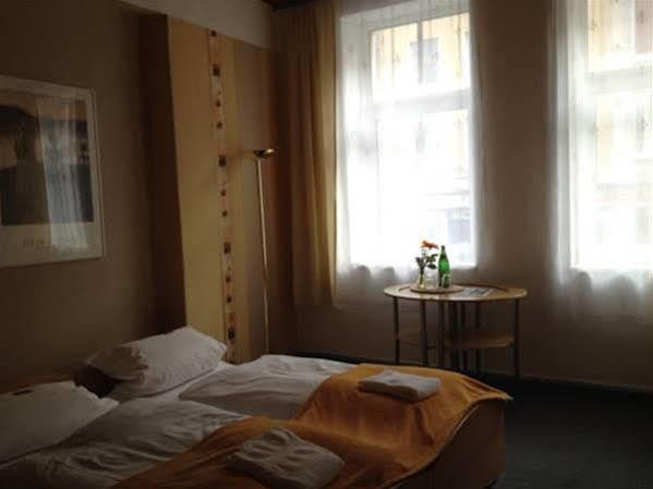 Hotel Neun 3/4 Celle Buitenkant foto